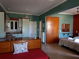 Edem Studios & Apartments