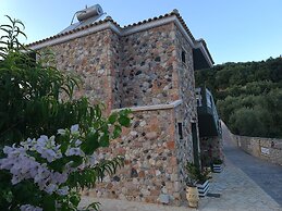 Edem Studios & Apartments