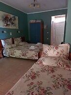 Edem Studios & Apartments