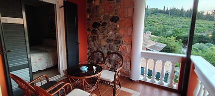 Edem Studios & Apartments