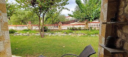 Edem Studios & Apartments