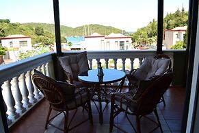 Edem Studios & Apartments