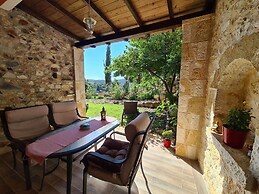 Edem Studios & Apartments