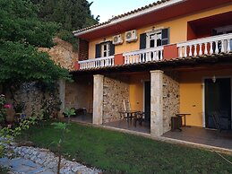 Edem Studios & Apartments