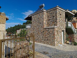 Edem Studios & Apartments