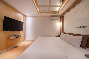 Time Hotel