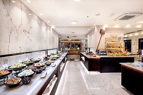 Atlantis Beach Hotel