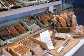 Atlantis Beach Hotel