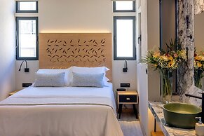 Atlantis Beach Hotel