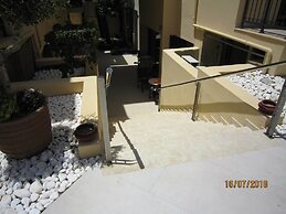 Atlantis Beach Hotel