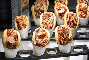 Atlantis Beach Hotel