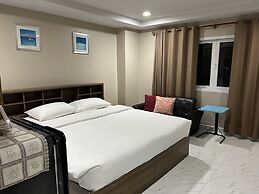 Mall Suites Hotel