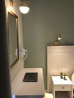 George Deluxe Apartments