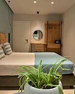 George Deluxe Apartments