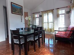 La Villa Allamanda