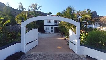 La Villa Allamanda
