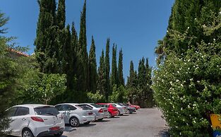 Apollonia Holiday Apartments