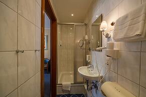 Hotel Alt Montjoie