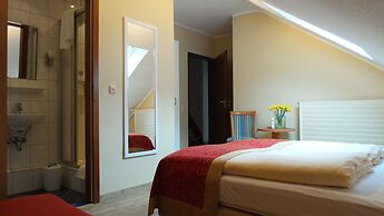 Hotel Alt Montjoie