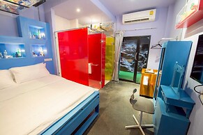 Collection O Jasaen Stylish Unique Hotel