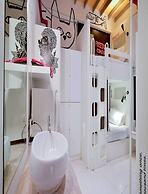 Collection O Jasaen Stylish Unique Hotel