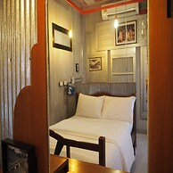 Collection O Jasaen Stylish Unique Hotel
