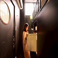 Collection O Jasaen Stylish Unique Hotel