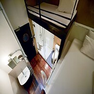 Collection O Jasaen Stylish Unique Hotel