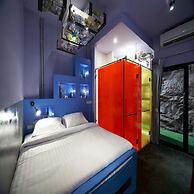 Collection O Jasaen Stylish Unique Hotel