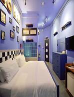 Collection O Jasaen Stylish Unique Hotel