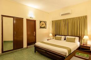 Hanu Reddy Residences Wallace Garden