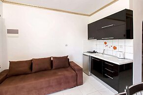 Greek Pride Ηotel and Apartments