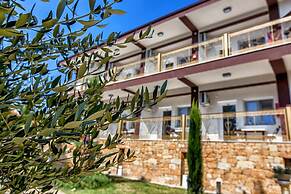 Greek Pride Ηotel and Apartments