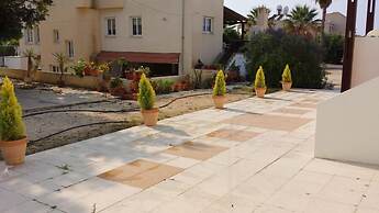 Angela Holiday Apartments