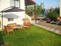 Angela Holiday Apartments