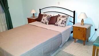 Angela Holiday Apartments