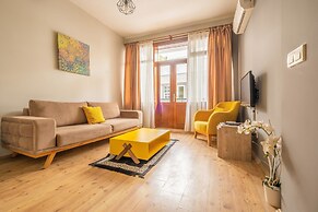 Old Town Deluxe Flats