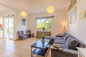 Artemis Cynthia Complex