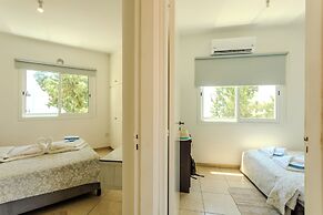 Artemis Cynthia Complex