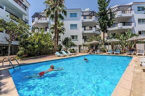 Artemis Cynthia Complex