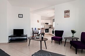 Artemis Cynthia Complex