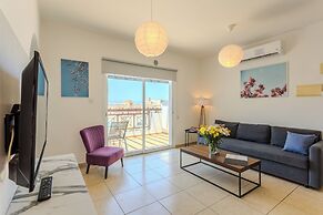 Artemis Cynthia Complex