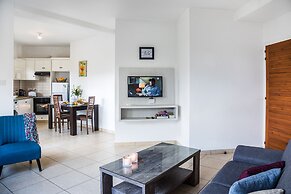 Artemis Cynthia Complex