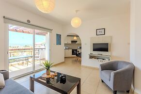 Artemis Cynthia Complex