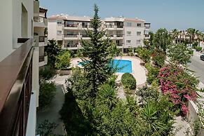 Artemis Cynthia Complex