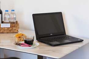 Artemis Cynthia Complex