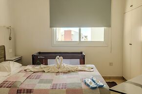 Artemis Cynthia Complex