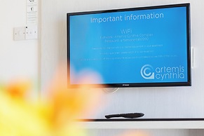 Artemis Cynthia Complex