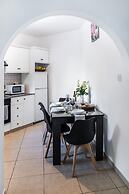 Artemis Cynthia Complex