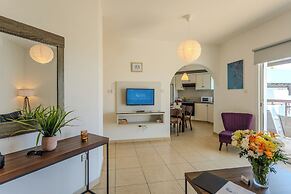 Artemis Cynthia Complex